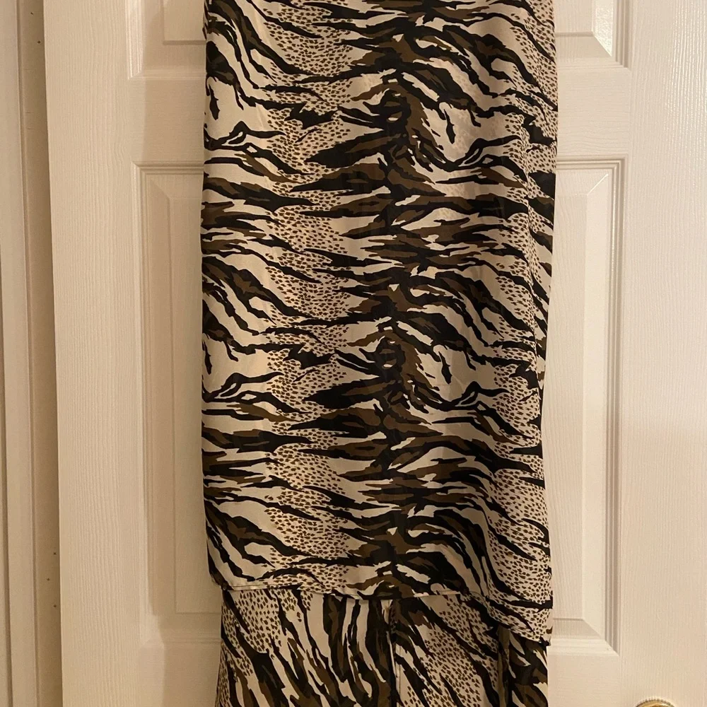 ABSTRACT PRINT SKIRT - Picture 10 of 10